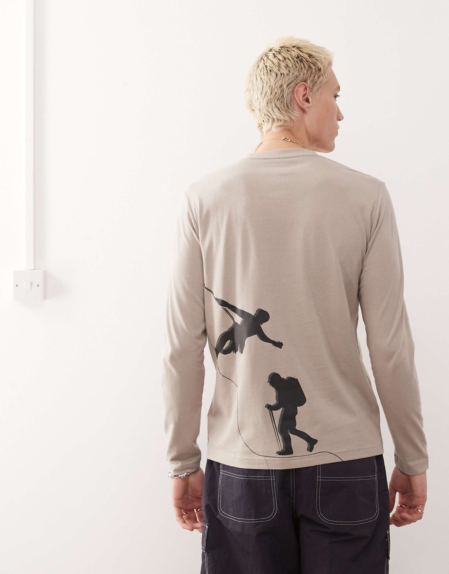T-Shirt Grappled Long Sleeve T-Shirt