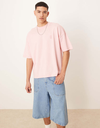 Boxy Oversized T-Shirt With Dropped Shoulder And Sports Graphic