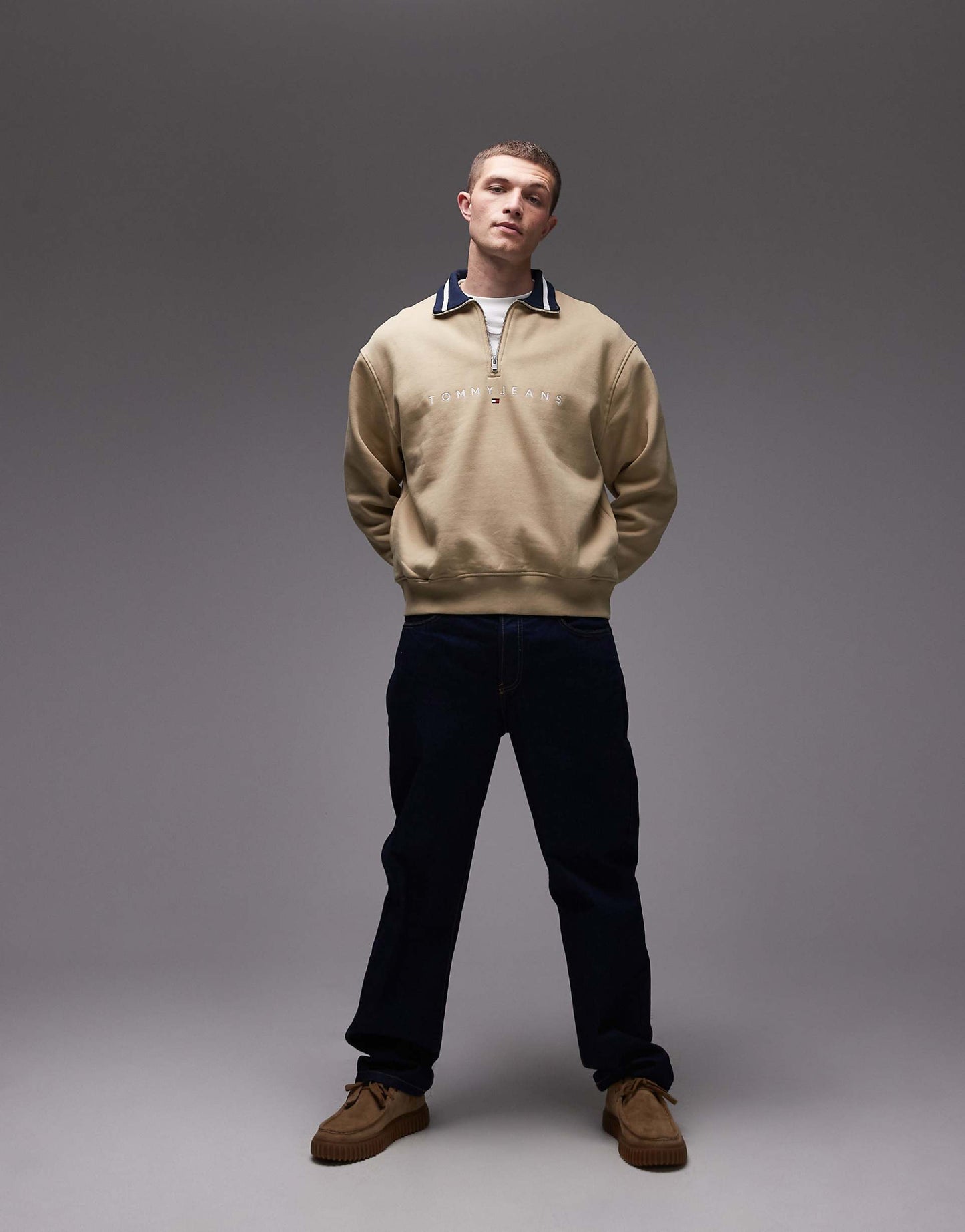 Linear Logo Half Zip Sweatshirt