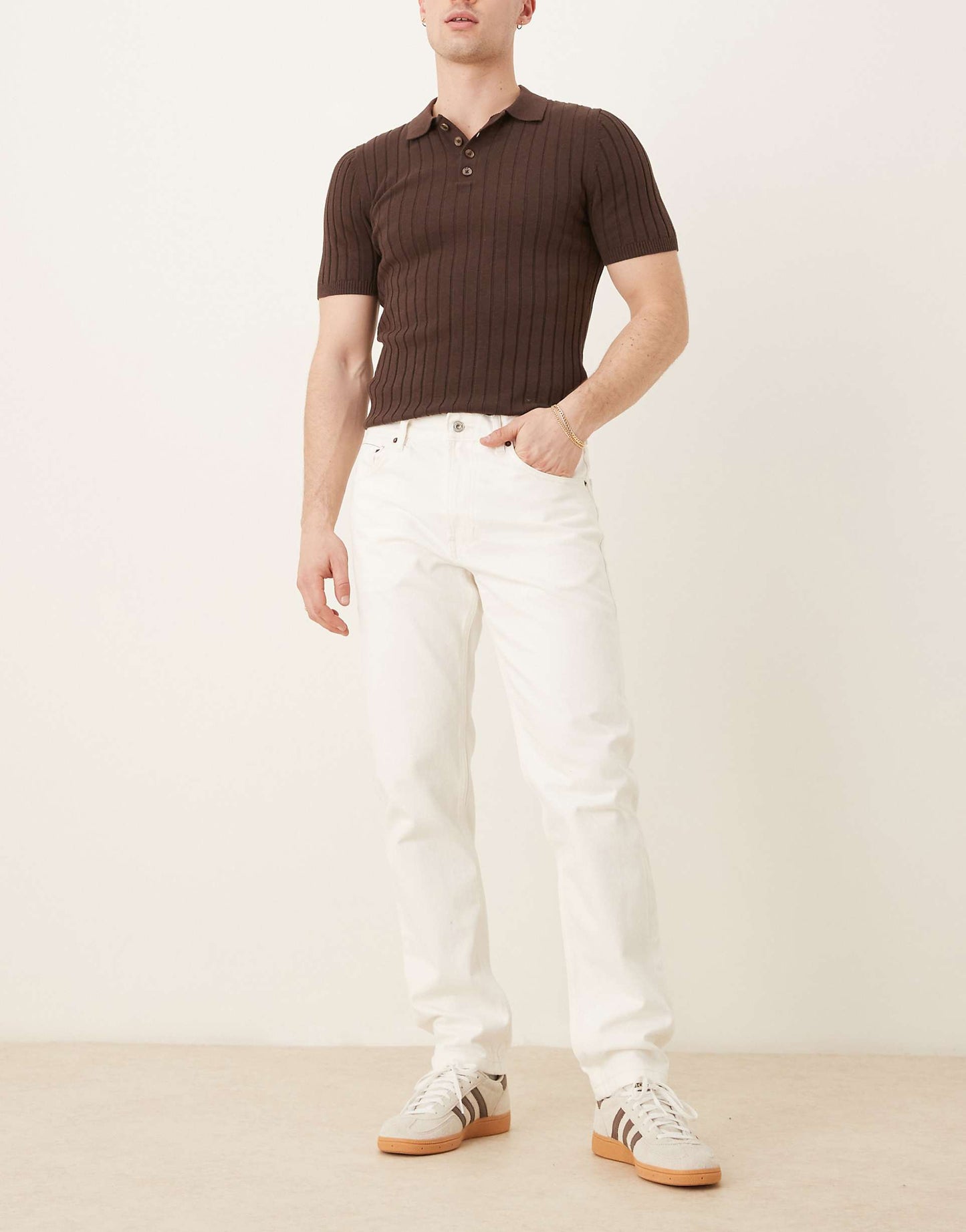 Tapered Fit Jeans