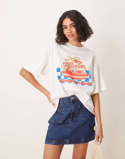 Oversized T-Shirt With Pasta Food Graphic