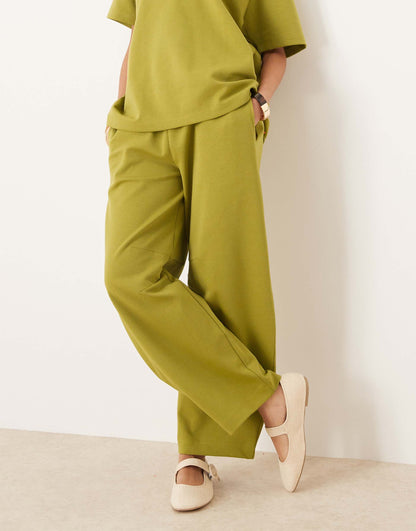 Interlock Barrel Leg Jogger Co-Ord