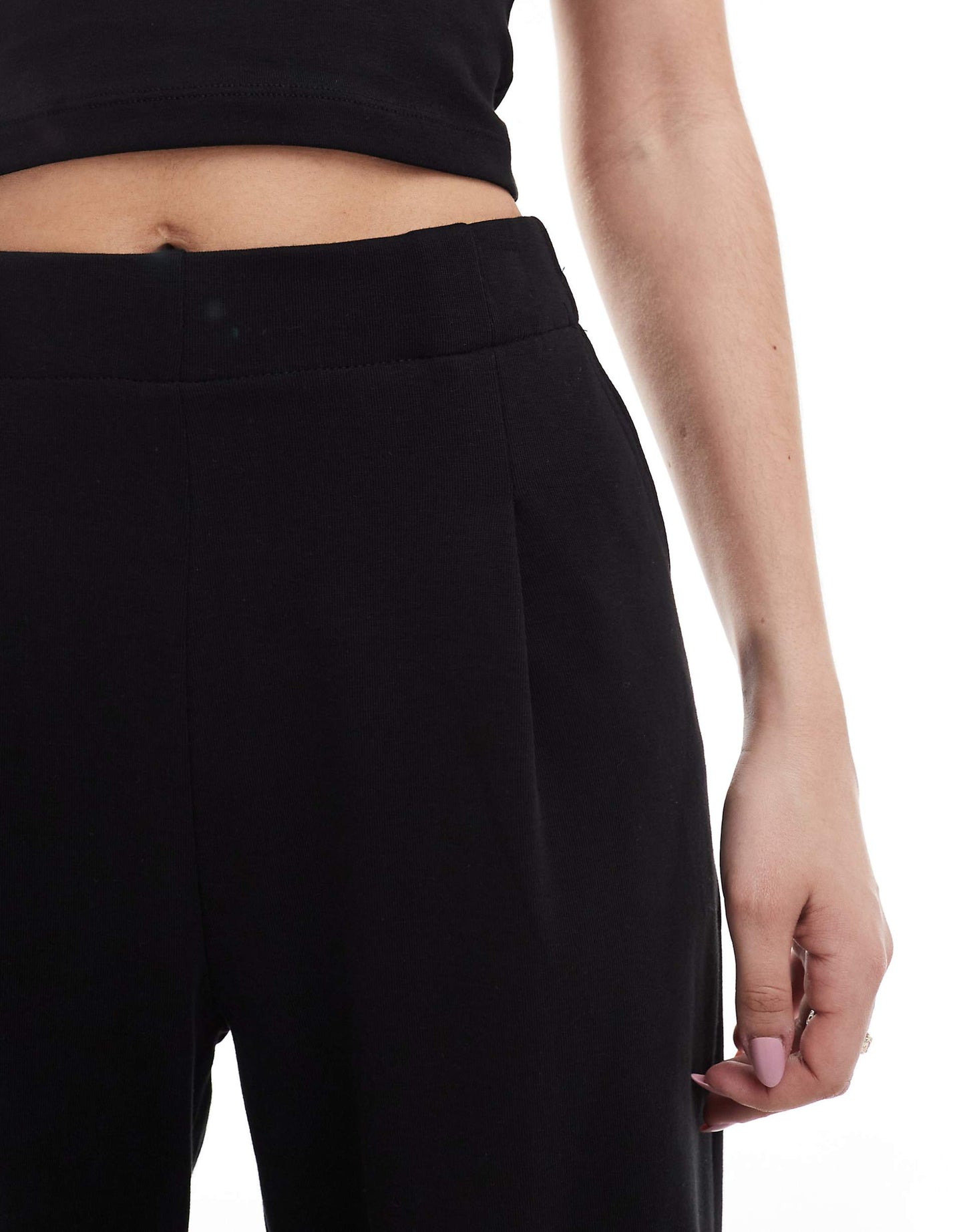 Wide Leg Tailored Trouser
