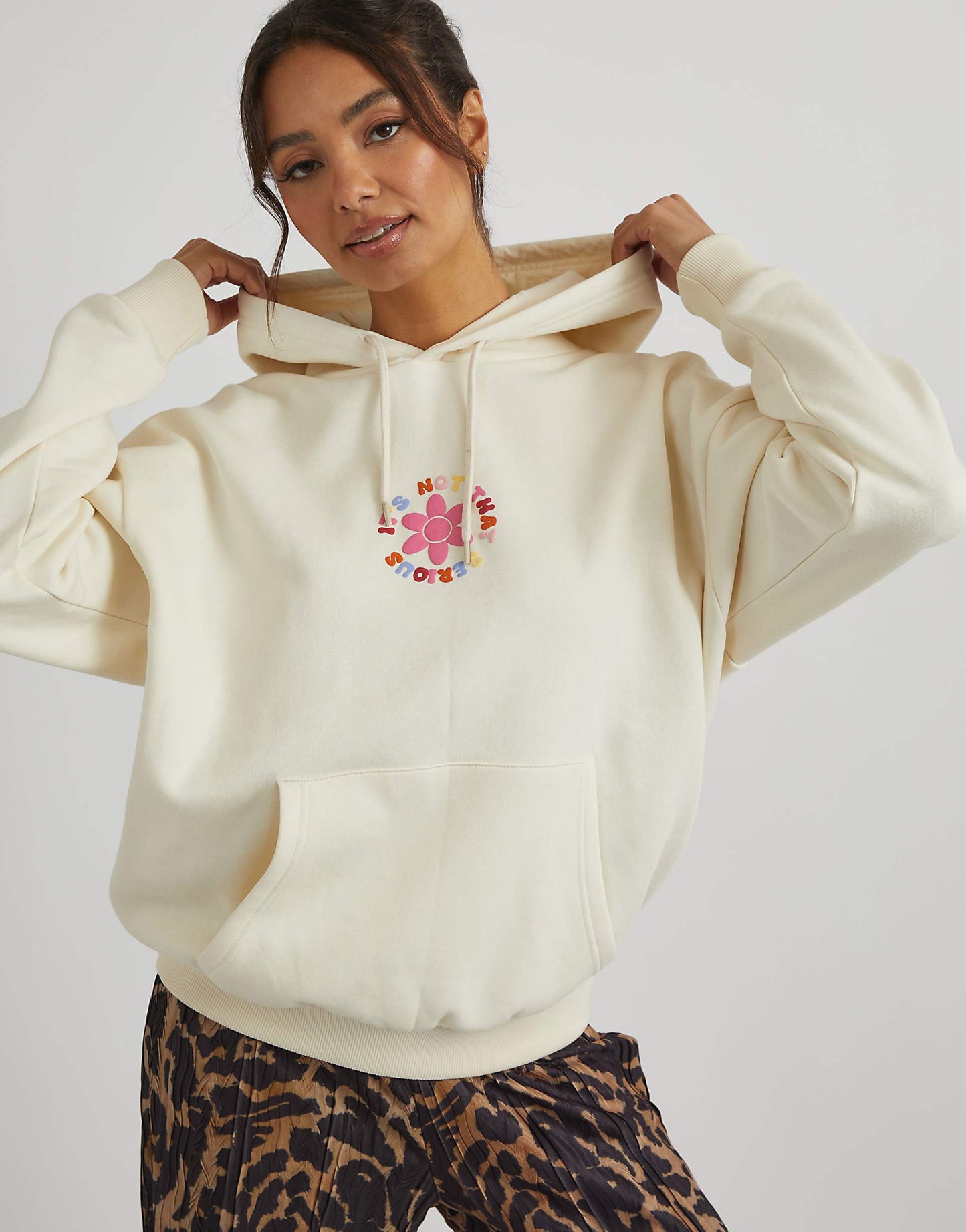 London It'S Not That Serious Hoodie