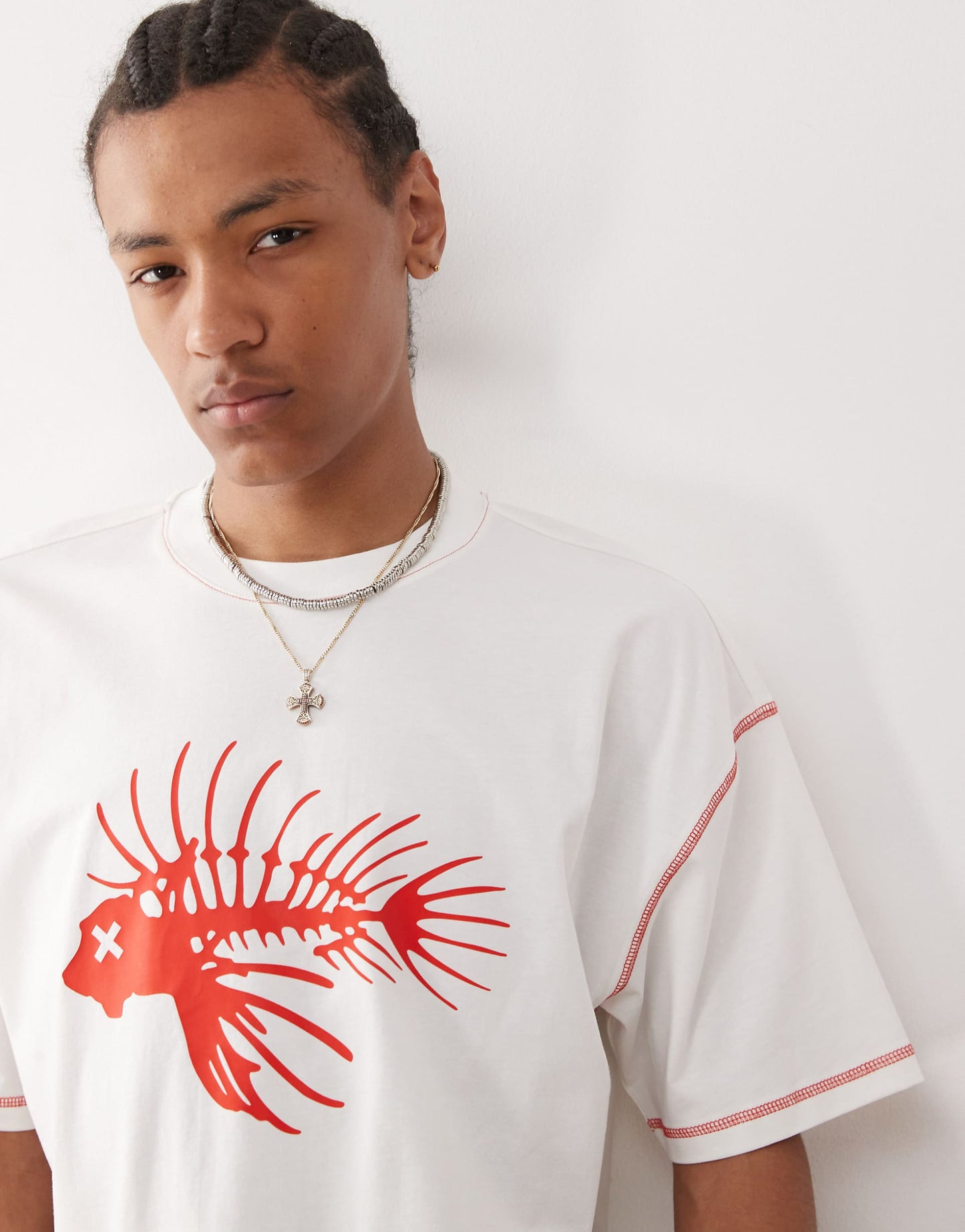 Unisex Printed White T-Shirt With Seam Detail And Fish Print