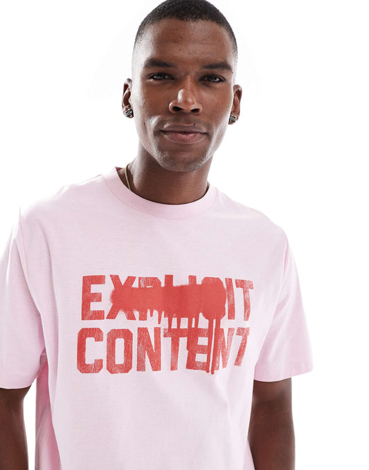Cropped Fit Graphic T-Shirt
