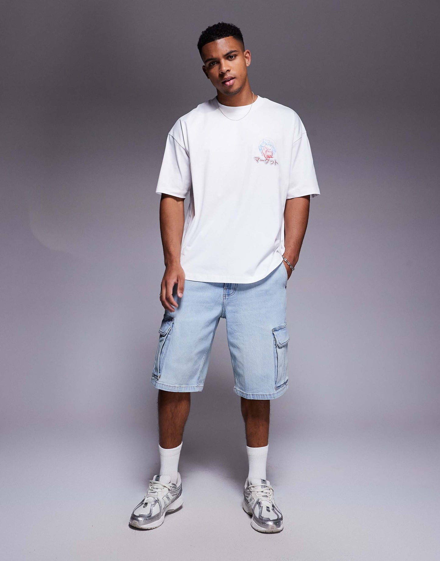 Oversized T-Shirt With Souvenir Graphic