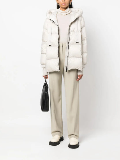 Fine-Knit Rolle-Neck Jumper