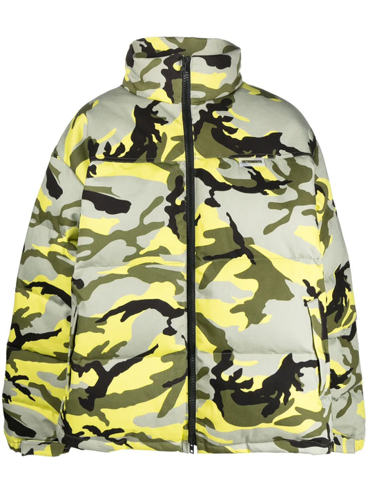 Camouflage-Print Puffer Jacket
