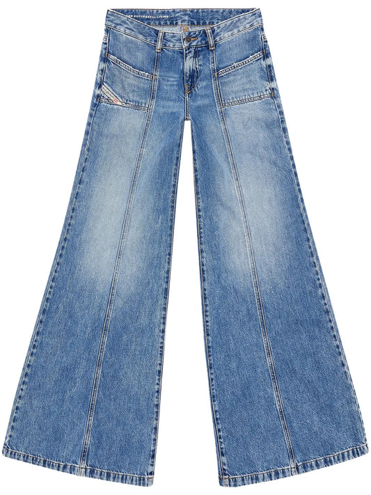 D-Akii 09H95 Bootcut Jeans