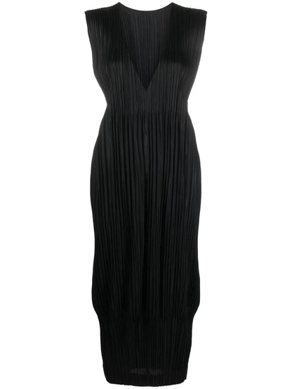 Plissé V-Neck Midi Dress