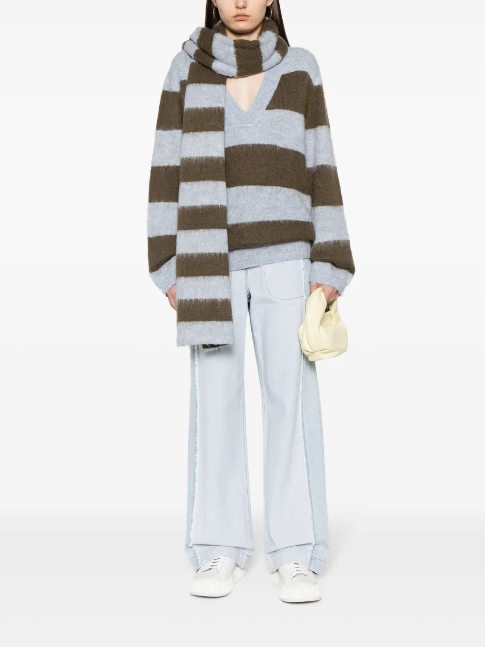 Stripe-Pattern V-Neck Jumper