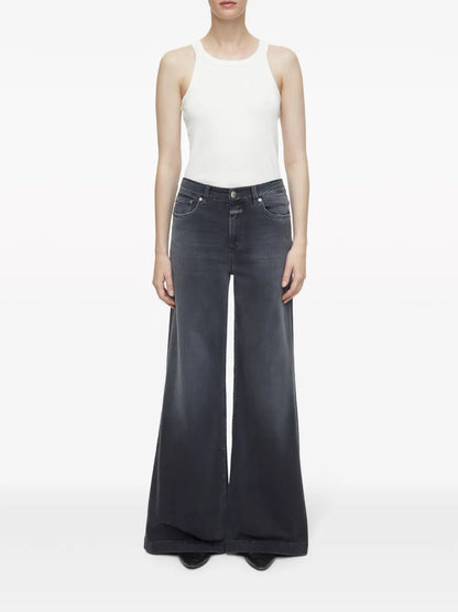 Wide-Leg Jeans