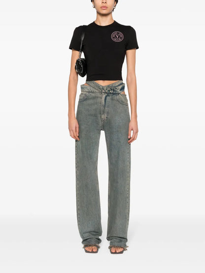 V-Emblem Glittered T-Shirt