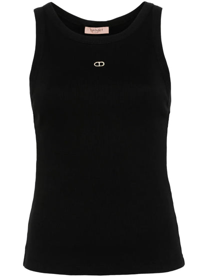 Cut Out-Detail Ribbed Top