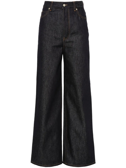 High-Waist Jeans