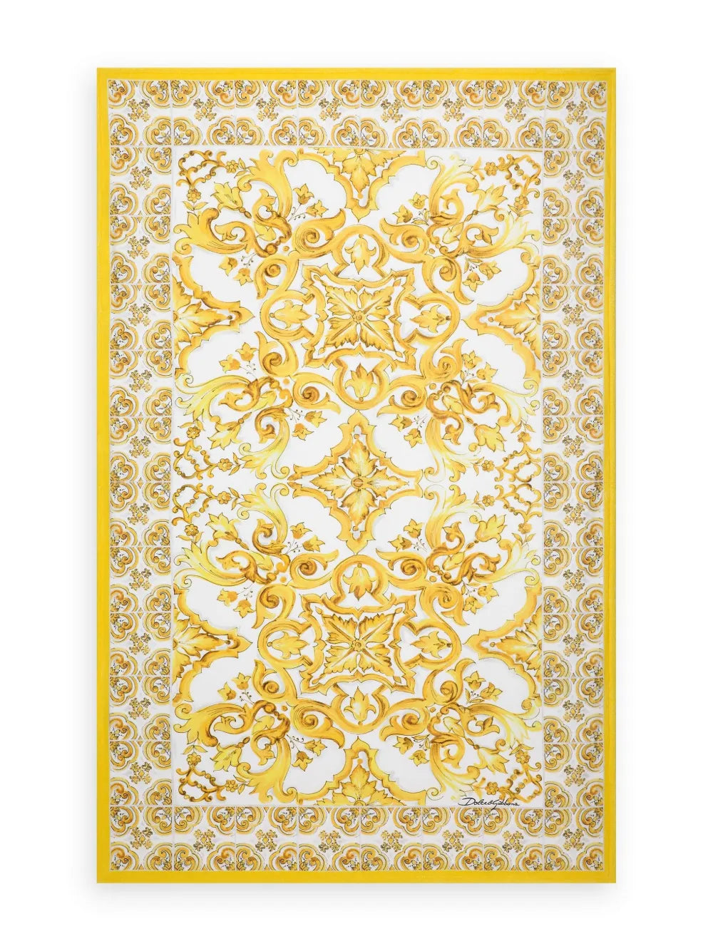 Majolica Print Beach Towel