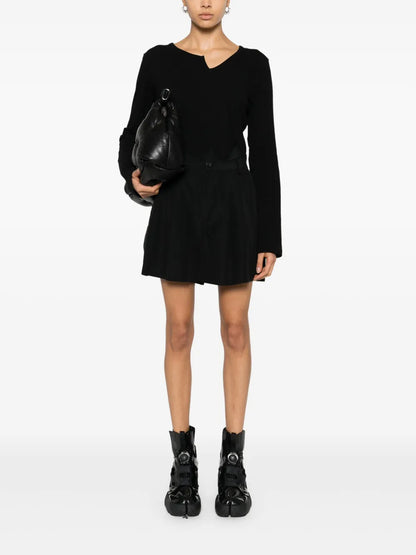 Asymmetric-Edge Shorts