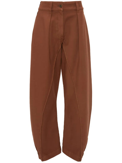 Pleated Balloon Jeans