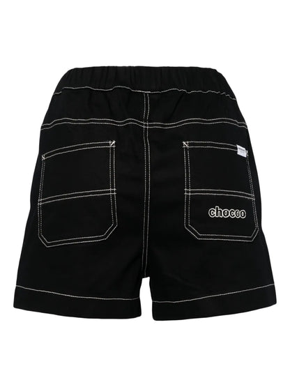 Contrasting Trim Mid-Rise Shorts