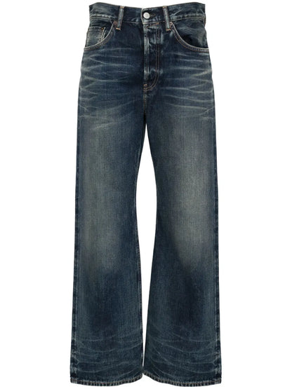 Wide-Leg Jeans