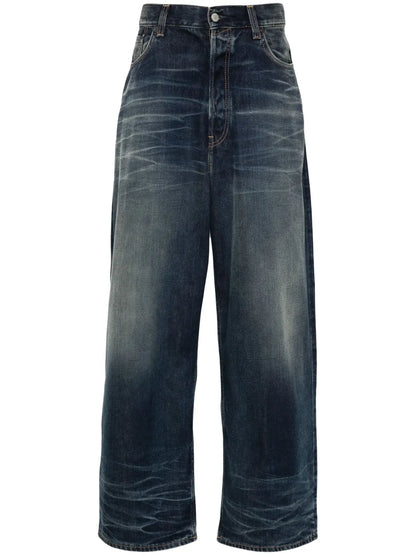 Wide-Leg Jeans