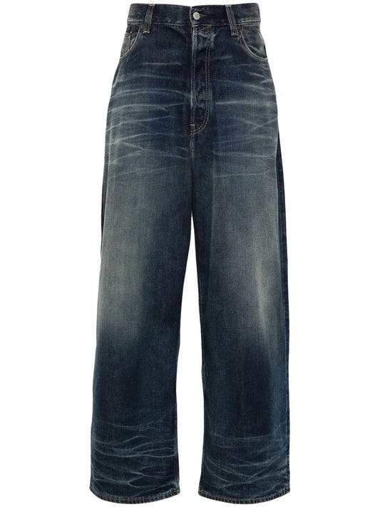 Wide-Leg Jeans
