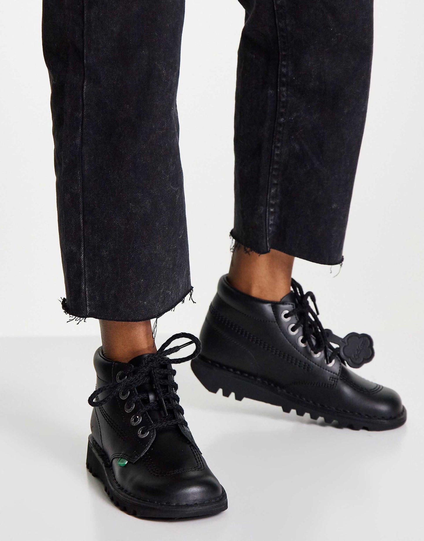 Kick Hi Flat Leather Boots