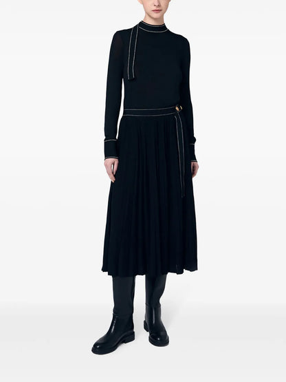 Contrast-Stitching Sweater