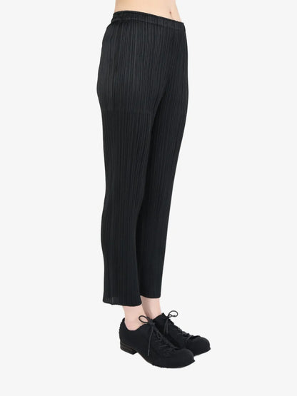 Pleated Tapered Trousers
