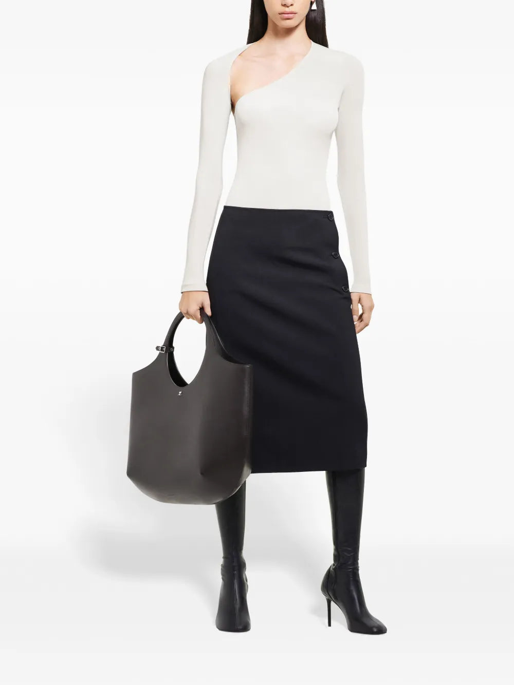 Slash Asymmetric Top