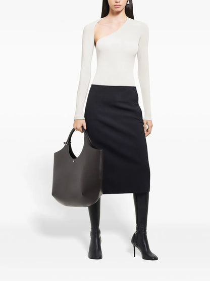 Slash Asymmetric Top