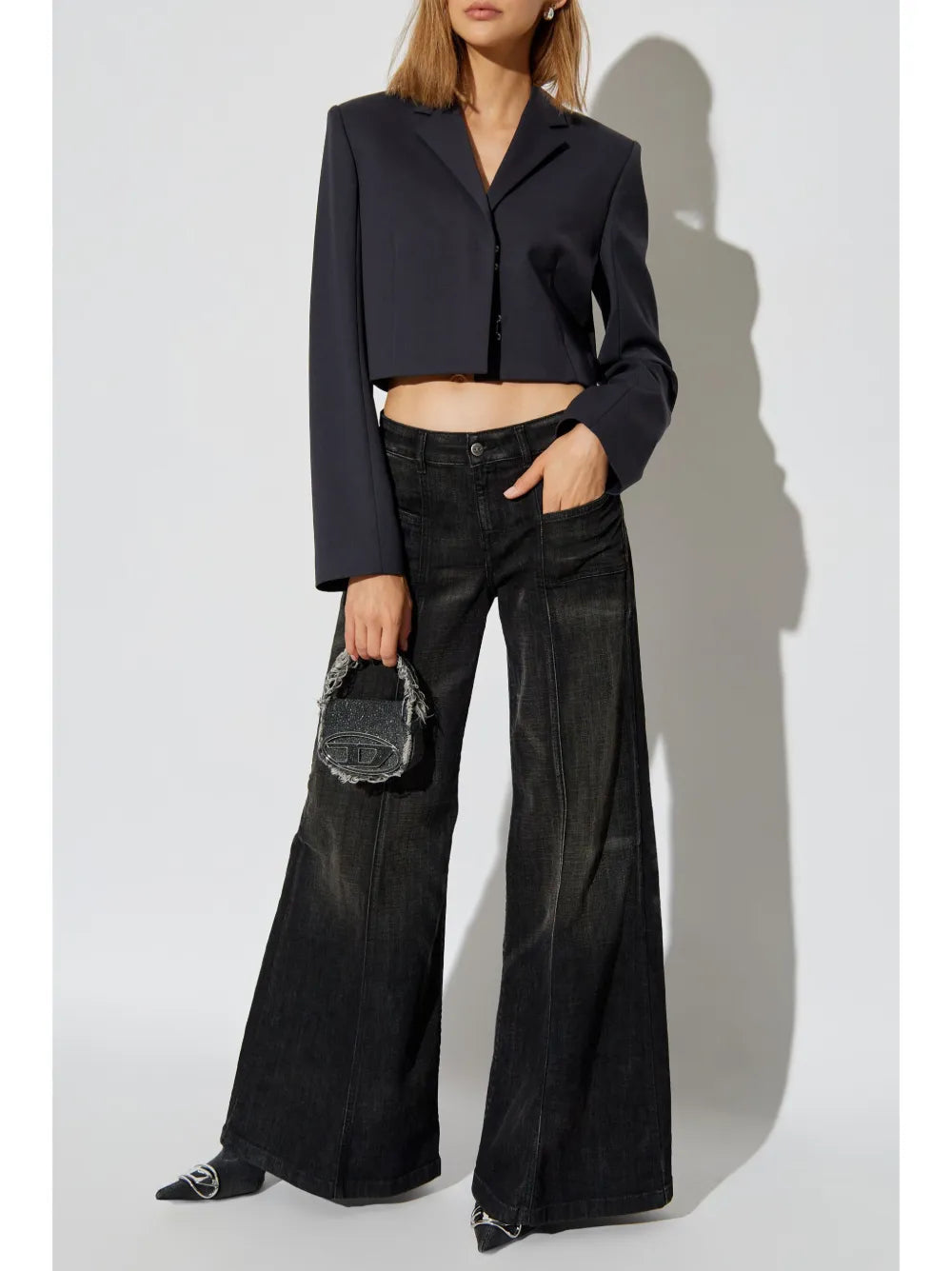 D-Akii Flared Jeans