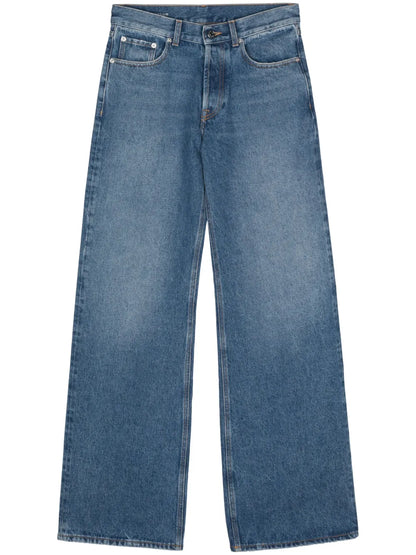 Wide-Leg Jeans