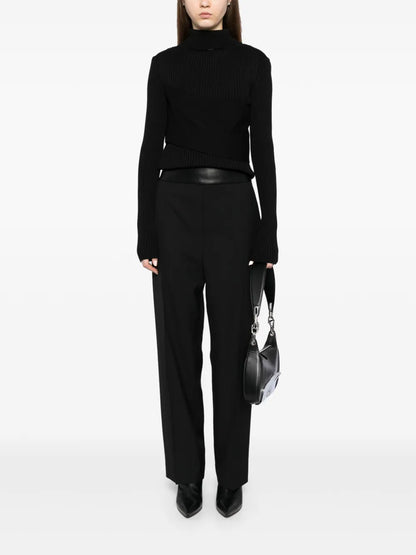 Crossed Jumper