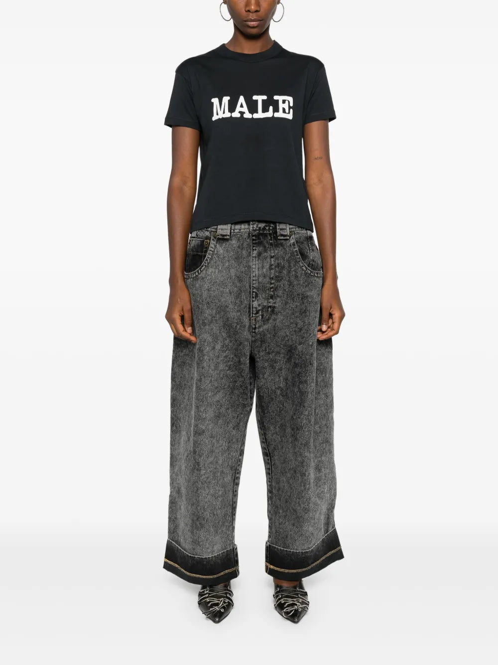 Wide-Leg Jeans