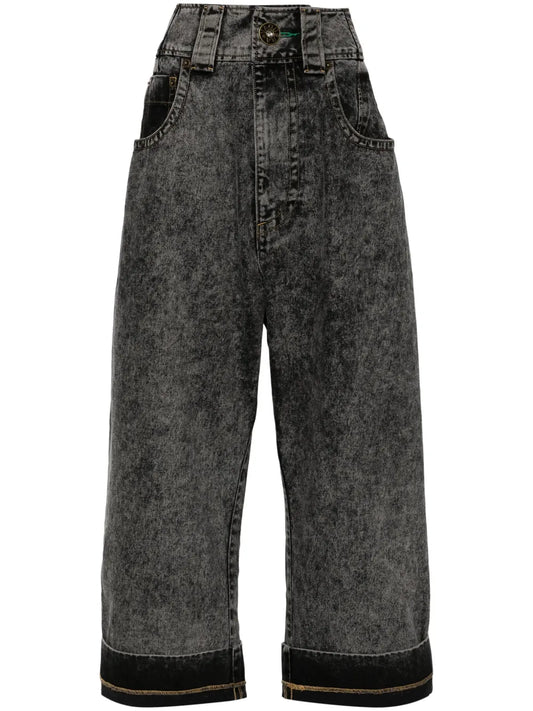 Wide-Leg Jeans