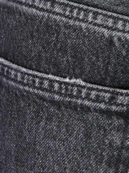 Straight-Leg Jeans