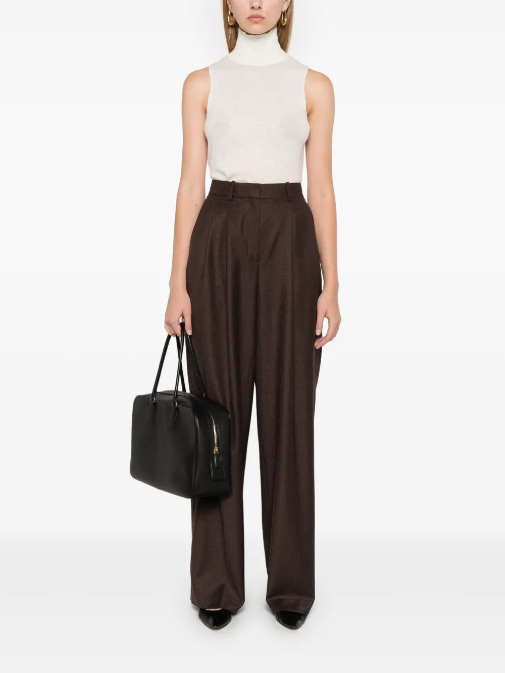 Delicate Statements Top