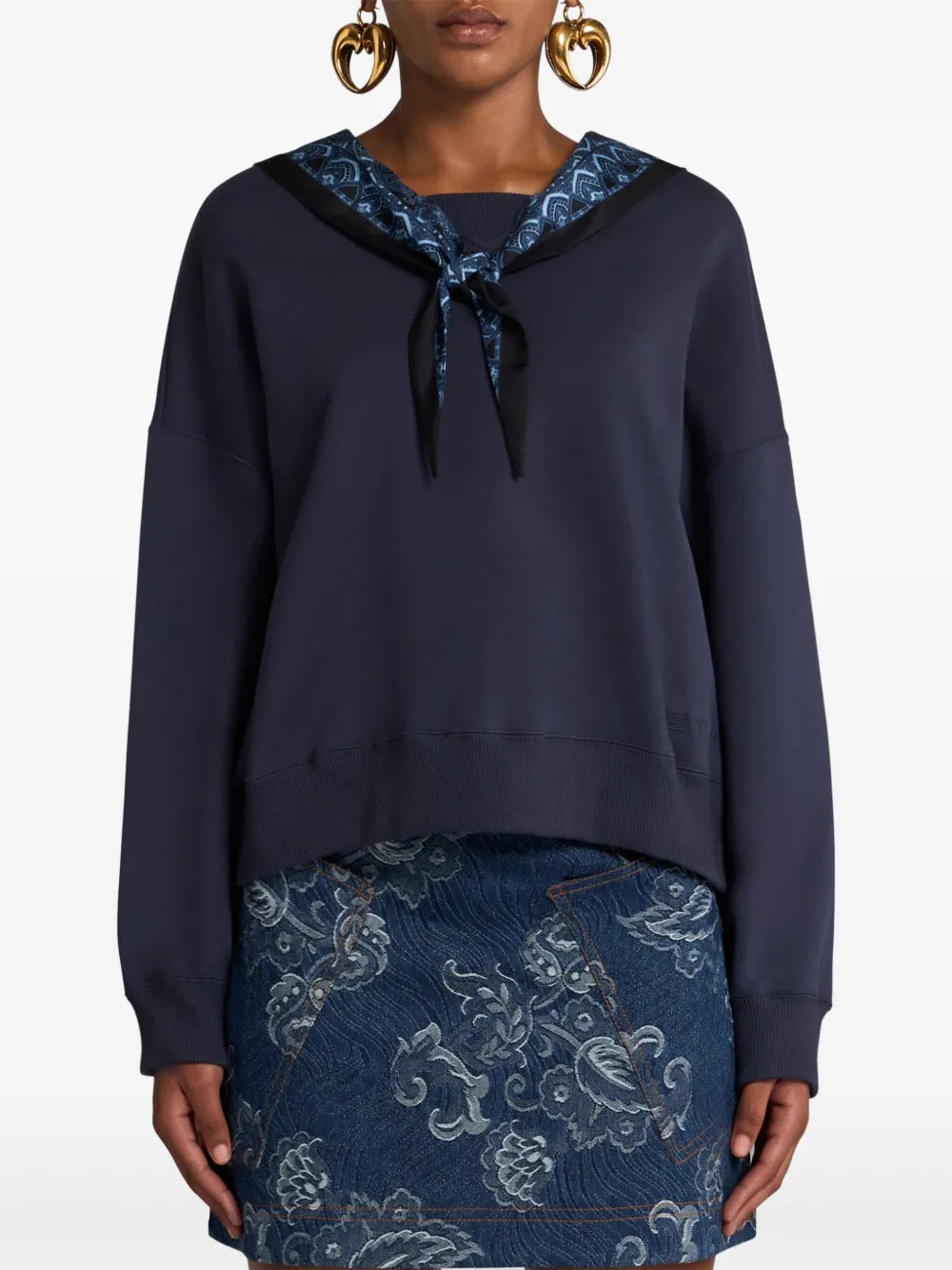 Scarf Sweatshirt