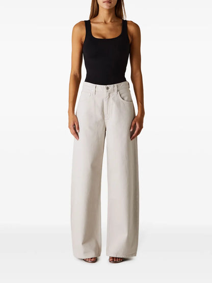 Low Curve Jeans