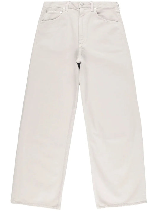 Low Curve Jeans