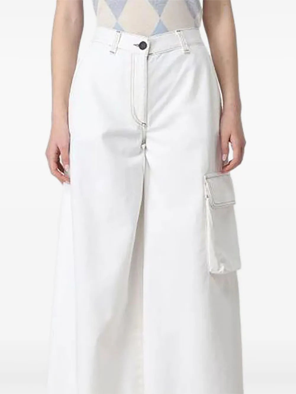 Wide-Leg Cargo Jeans