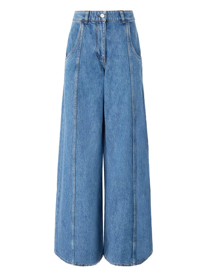 High-Waisted Jeans