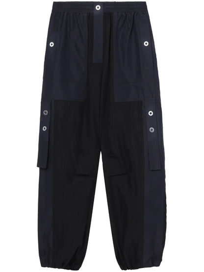 Contrasting-Pocket Trousers