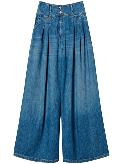Pleated Wide-Leg Jeans