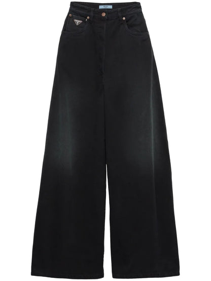 Wide-Leg Jeans