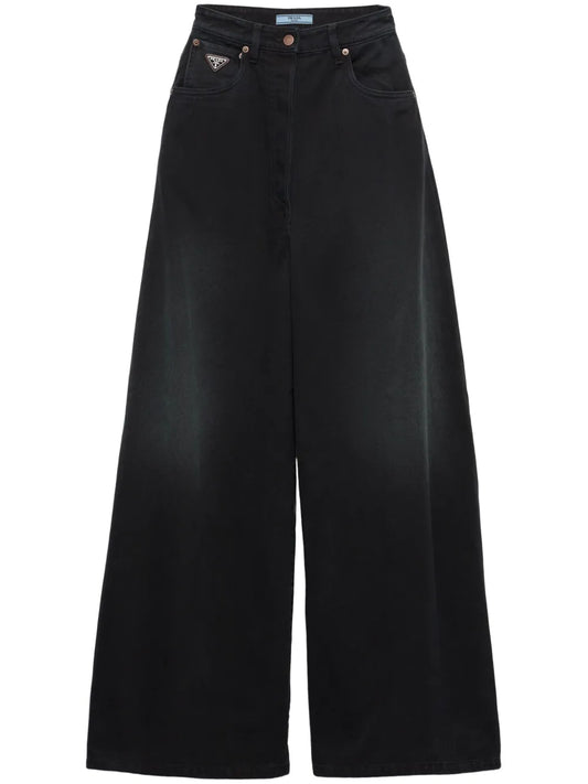 Wide-Leg Jeans