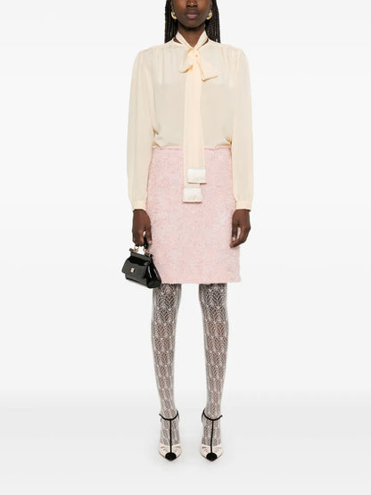 Attached-Scarf Shirt