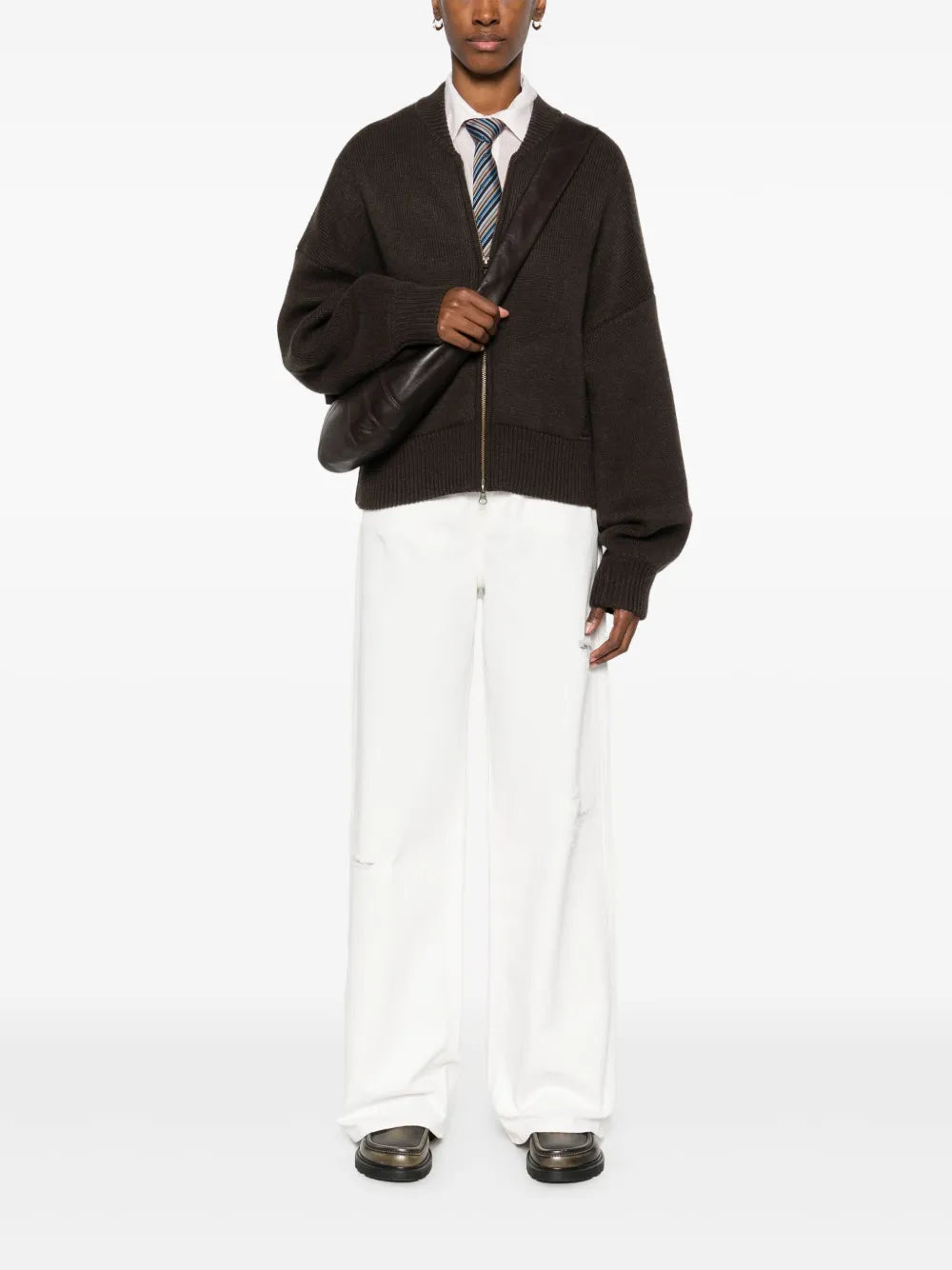 Low-Rise Wide-Leg Jeans